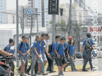 Alunos da Rede Estadual iniciam as aulas somente após o carnaval