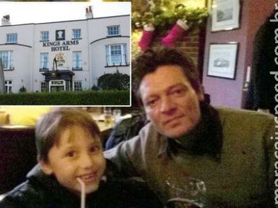  Suposto fantasma aparece em foto de família em pub britânico