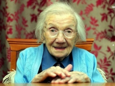 Mulher com 109 anos, que nunca se casou, afirma que o segredo para a longevidade é evitar os homens