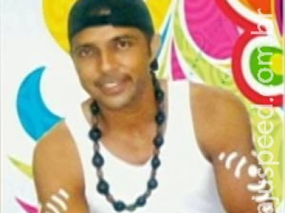 Polícia investiga morte de cantor de axé em trio elétrico 