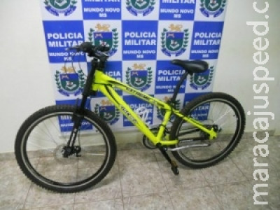 Ladrão com 28 passagens é preso levando bicicleta furtada nas costas