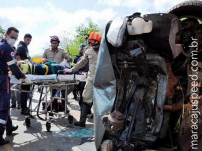 Policial militar fica ferido ao capotar veículo em rodovia de MS