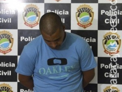 Preso confessa venda de droga em barraca de água de coco