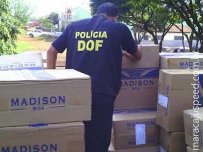 DOF apreende carga de cigarros contrabandeados em carreta do Paraná