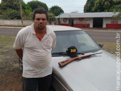 Capataz de fazenda é preso com arma ilegal e carro adulterado