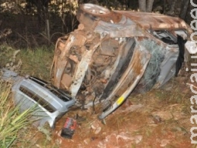 Traficante que transportava 1 t de droga capota carro e morre prensado