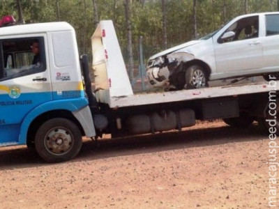 Motorista capota carro roubado na MS-455 e veículo é apreendido