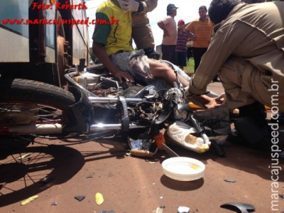 Maracaju: Colisão entre motocicleta e ônibus deixa vítima com fratura de fêmur