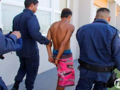 Adolescente de 15 anos invade casa e estupra mulher em Campo Grande