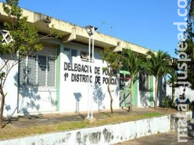 Dois são presos na BR-262 com carro roubado em Goiás que seria entregue na Bolívia