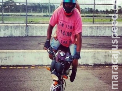 ‘Pai do Grau’ morre em acidente após colidir moto na traseira de carro em Campo Grande