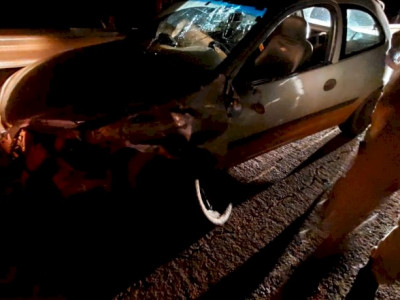 Embriagado, morador em Dourados que não tem CNH colide carro em guard rail entre Vicentina e Jateí