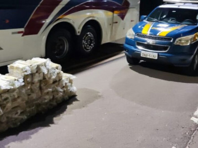 Polícia apreende 210 Kg de cocaína em ônibus durante fiscalização na BR-267