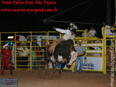 Fotos do 2º dia da 5ª Etapa Maracaju de Rodeio Nacional