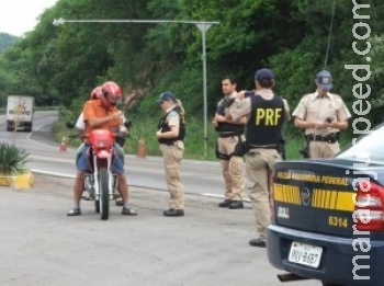 PRF multa 95 motoristas por embriaguez em rodovias de MS no carnaval