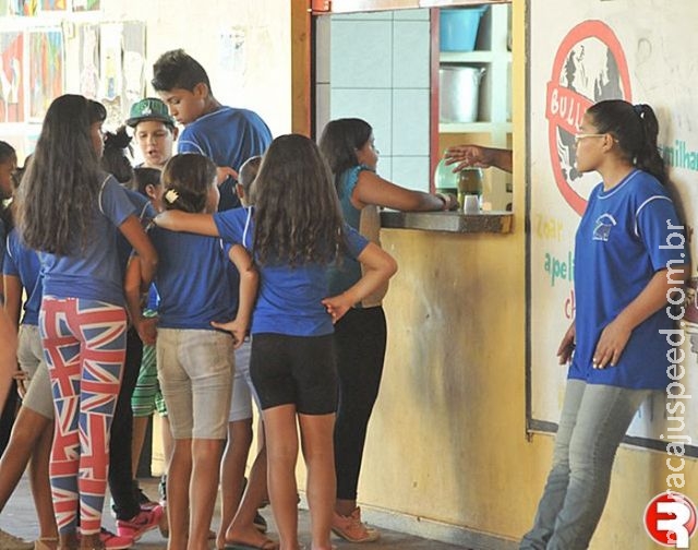 Alunos de escolas estaduais ficam sem merenda até o fim de março