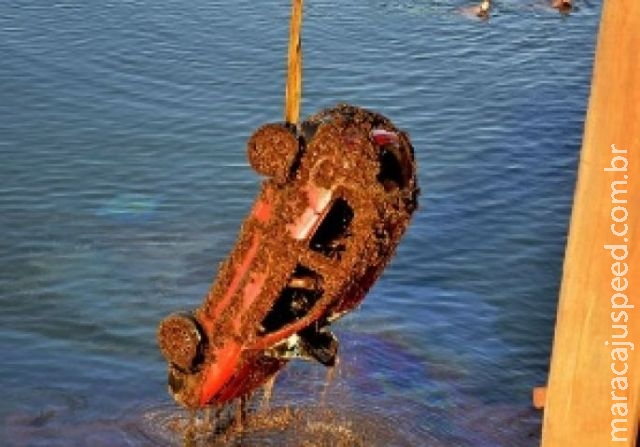 Com estiagem, mais de 80 carros são retirados do fundo de represas em SP 