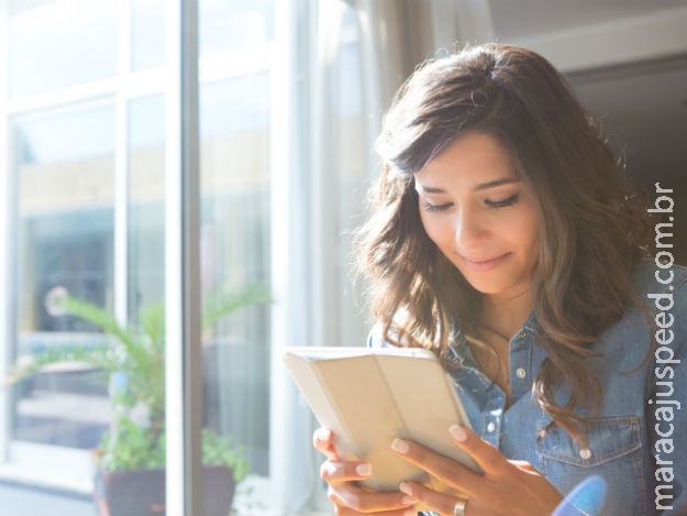  Mulheres são as que mais compram pelo celular ou tablet, diz pesquisa