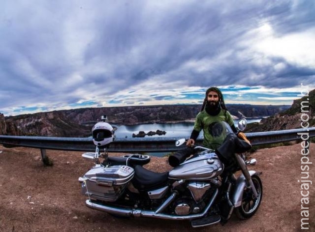 Motociclista percorre América Latina, aprende o castelhano e pretende chegar ao Alasca