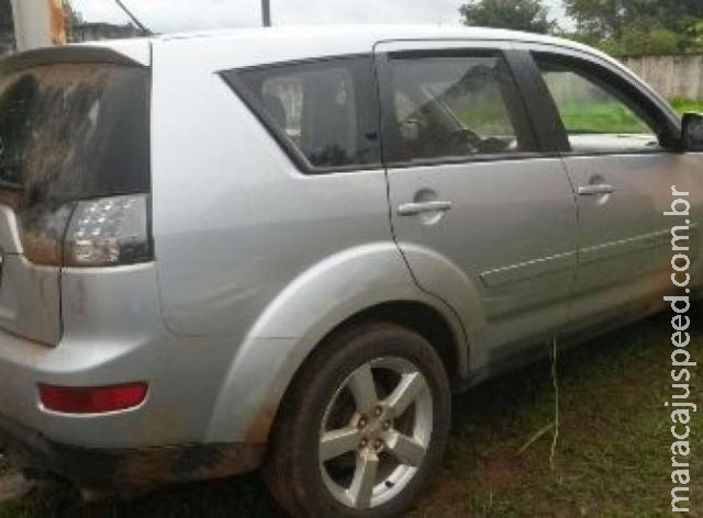 Carro roubado em MG é recuperado em Bela Vista