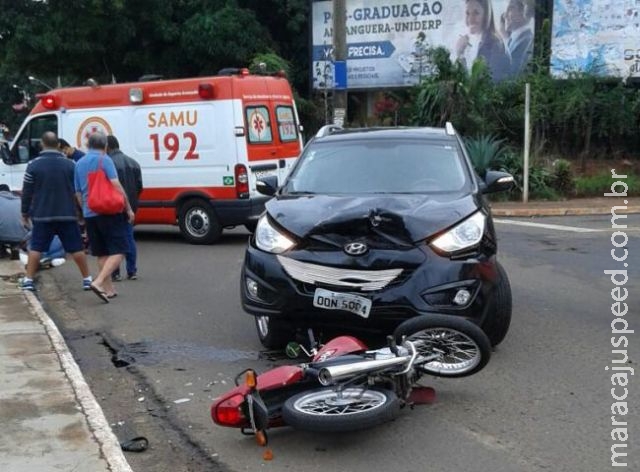 Motociclista se envolve em acidente em avenida da Capital