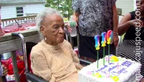 Mulher de 110 anos dá receita da longevidade: 3 cervejas por dia