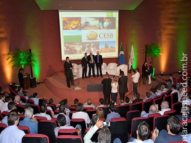 Com 141,8 sacas/ha, campeão da Máxima Produtividade de Soja é revelado na Bienal da Agricultura