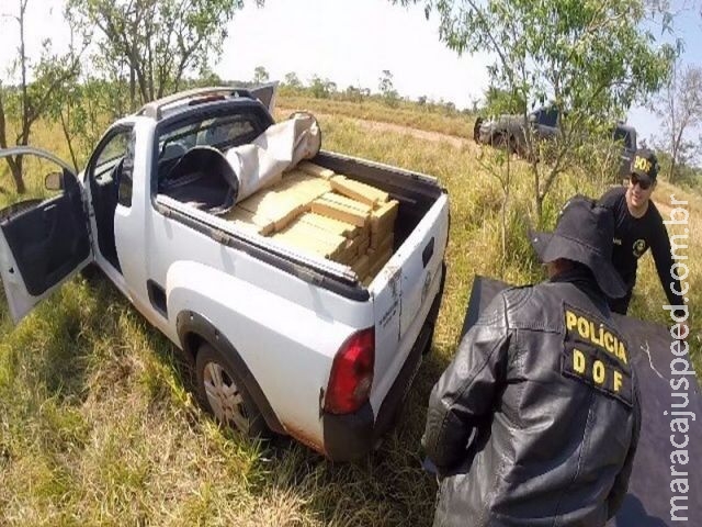 Traficante abandona pick-up carregada com 580 kg de maconha, ao perceber a presença do DOF 