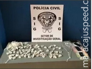 Polícia "estoura" boca de fumo, prende trio de traficantes e um adolescente