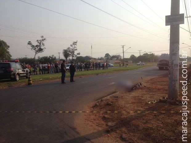 Mulher morre atropelada por carreta em avenida de Campo Grande