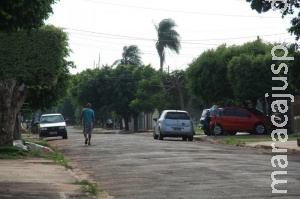 Bandidos encapuzados, amarram e agridem mulher de 70 anos durante roubo