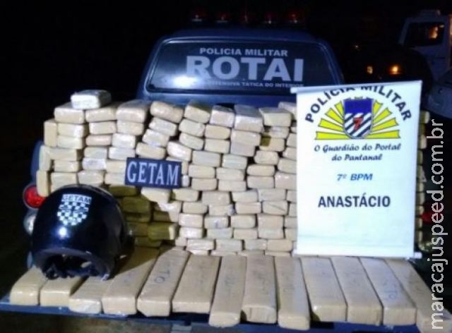 Casal que receberia R$ 2 mil por transporte de droga sofre acidente em rodovia