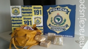 Presa há um ano, mulher volta a ser apanhada, agora com 2,6 kg de cocaína