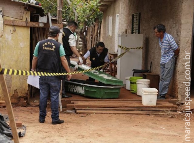 Suspeito de matar homem a golpes de barra de ferro ameaçou mulher de morte