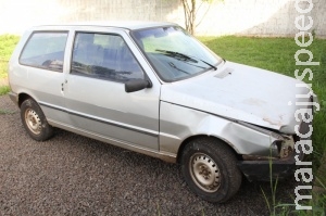 Falsos policiais invadem casa, roubam carro e um acaba preso