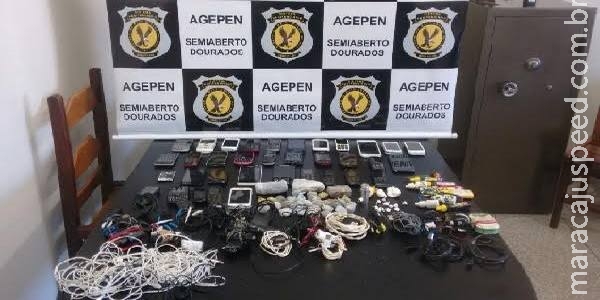 Tá entrando tudo: Agepen flagra mais 34 celulares em presídio de Dourados