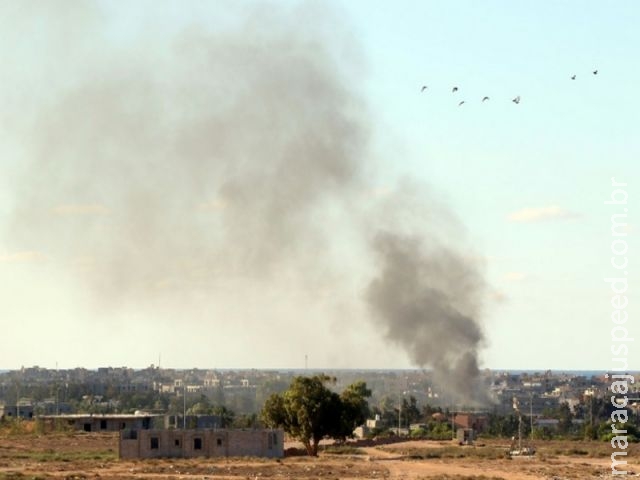 EUA realiza primeiro bombardeio contra Estado Islâmico na Líbia