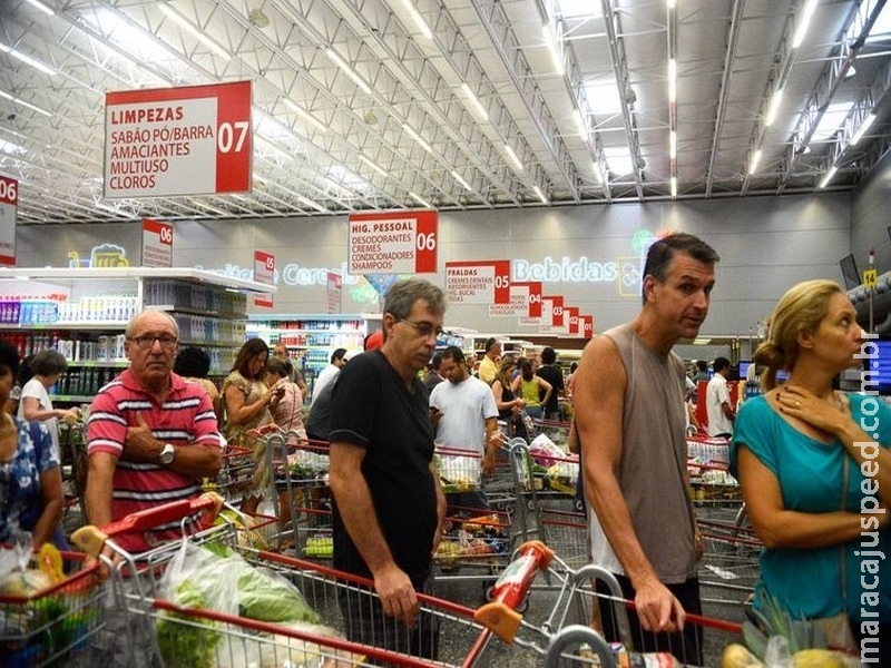 Projeção da inflação cai de 4,16% para 4,05% este ano