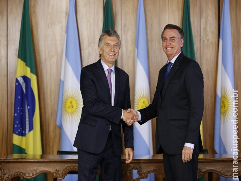  Ao lado de Bolsonaro, Macri diz que Maduro é ditador e eleição na Venezuela foi fictícia 