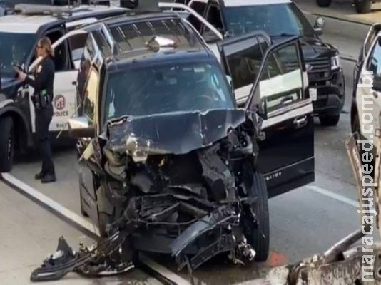  Carro funerário com cadáver de mulher sofre acidente após ser roubado em igreja