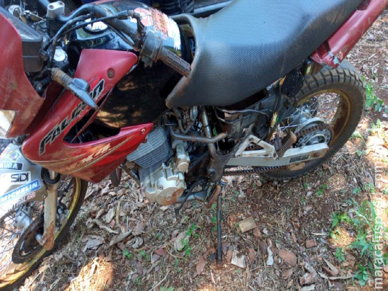 Maracaju: Velho conhecido dos meios policiais foge em alta velocidade conduzindo motocicleta, mas é perseguido e após colidir contra viatura policial é detido