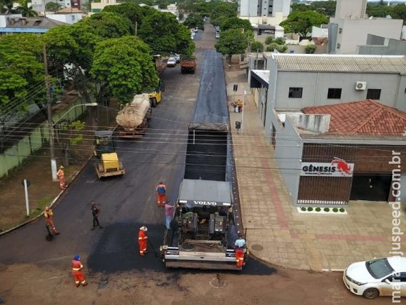  Centro de Dourados terá 60 km de recapeamento e obras geram 200 empregos 