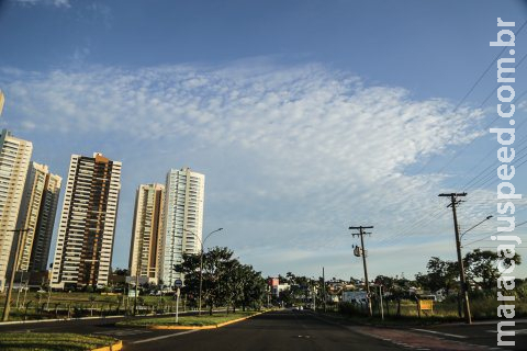 Segunda-feira pode ter temperaturas de até 40°C, mas também tem previsão de chuva em MS