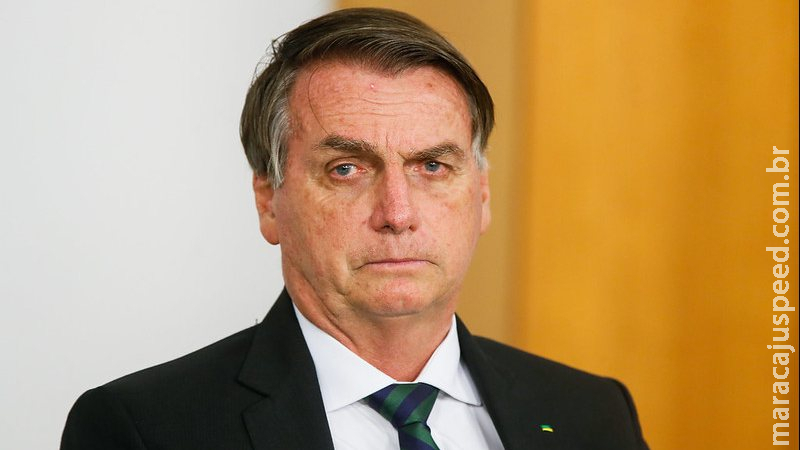  Bolsonaro parabeniza polícia após operação que deixou 28 mortos no Jacarezinho 