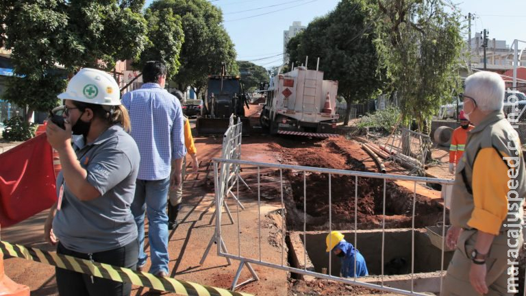 Com obras no centro, ruas são interditadas e Agetran orienta rotas alternativas