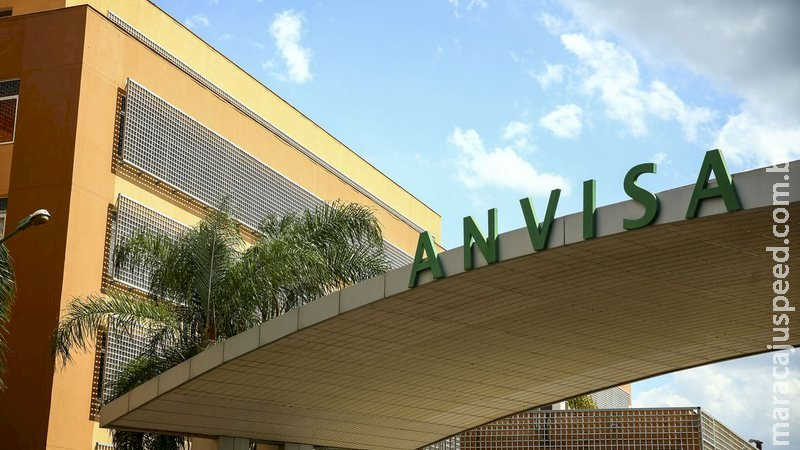 Anvisa alerta sobre casos raros de Guillain-Barré após vacinação