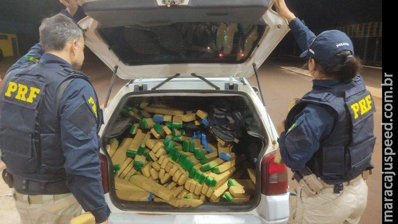 Motorista abandona veículo carregado com 530 kg de maconha na BR-463