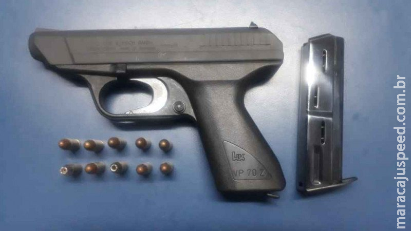 Motorista tenta fugir da polícia e acaba preso com pistola e 11 munições em Campo Grande