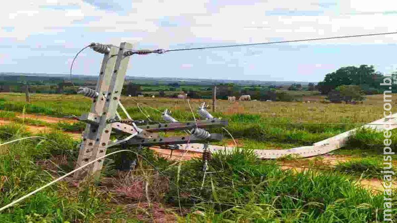 Após tempestade e nuvem de poeira, 100 postes de energia ainda precisam ser restaurados em MS