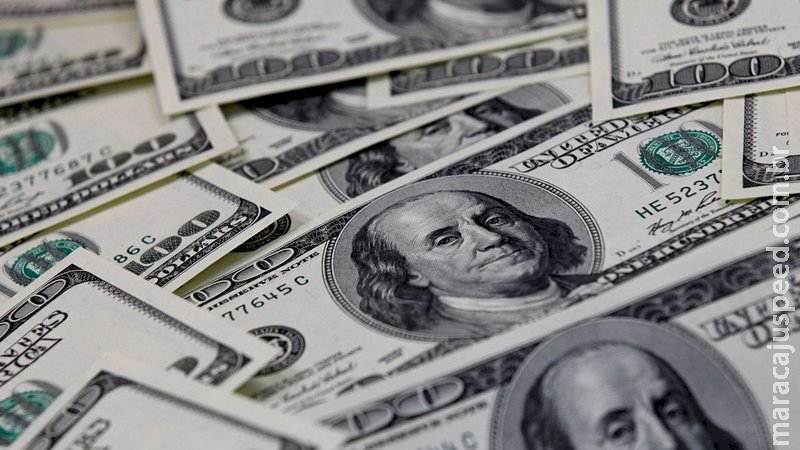 Dólar tem maior queda diária em dois meses e fecha a R$ 5,52 